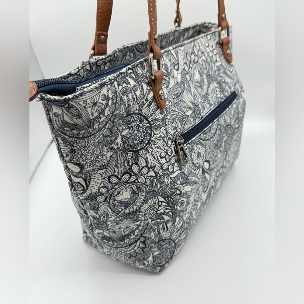 Sakroots Monochrome Floral Tote with Tan Straps - Picture 4 of 10